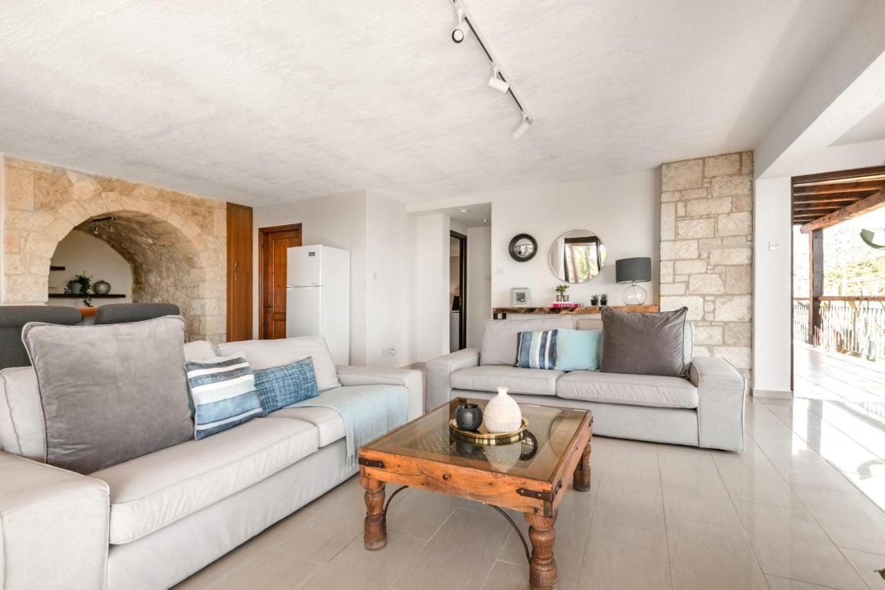 פאהיה Villa Thea מראה חיצוני תמונה